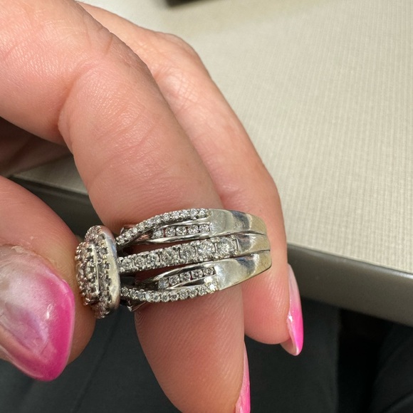 Wedding ring and jacket - Picture 4 of 6